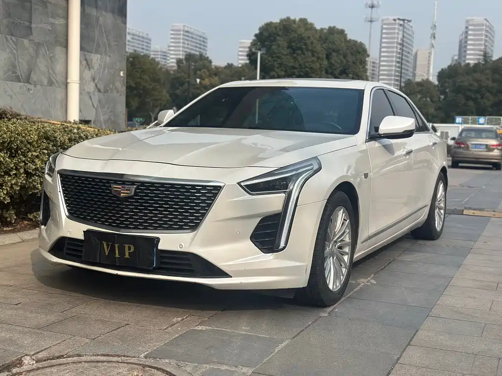CADILLAC CT6