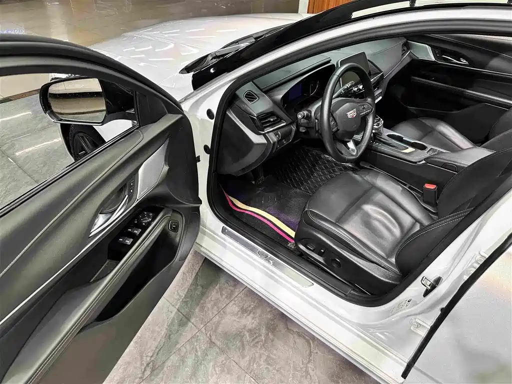Cadillac CT4 2022 28T Luxury