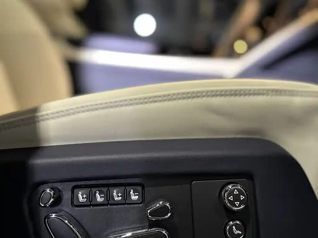 Bentley Bentayga 2026 4.0T V8