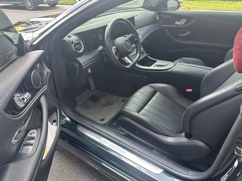 Mercedes-Benz E-Class (Import) — миниатюра 4