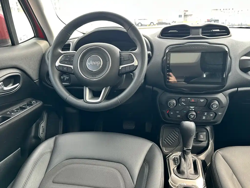 Jeep Renegade — миниатюра 9