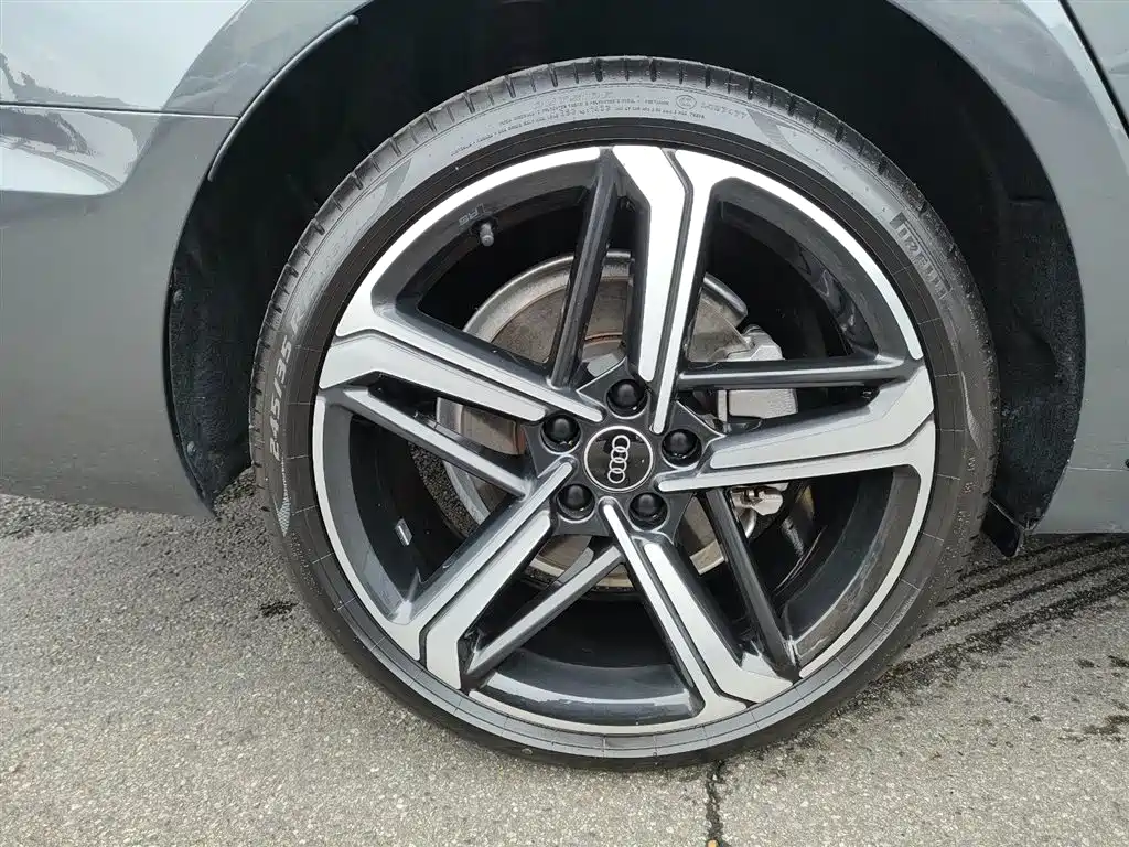 Audi A4L — миниатюра 19