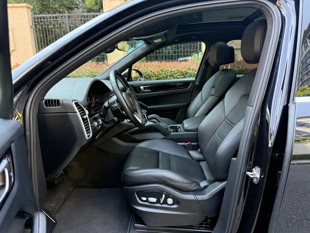 Porsche Cayenne 2018 Cayenne 3.0T