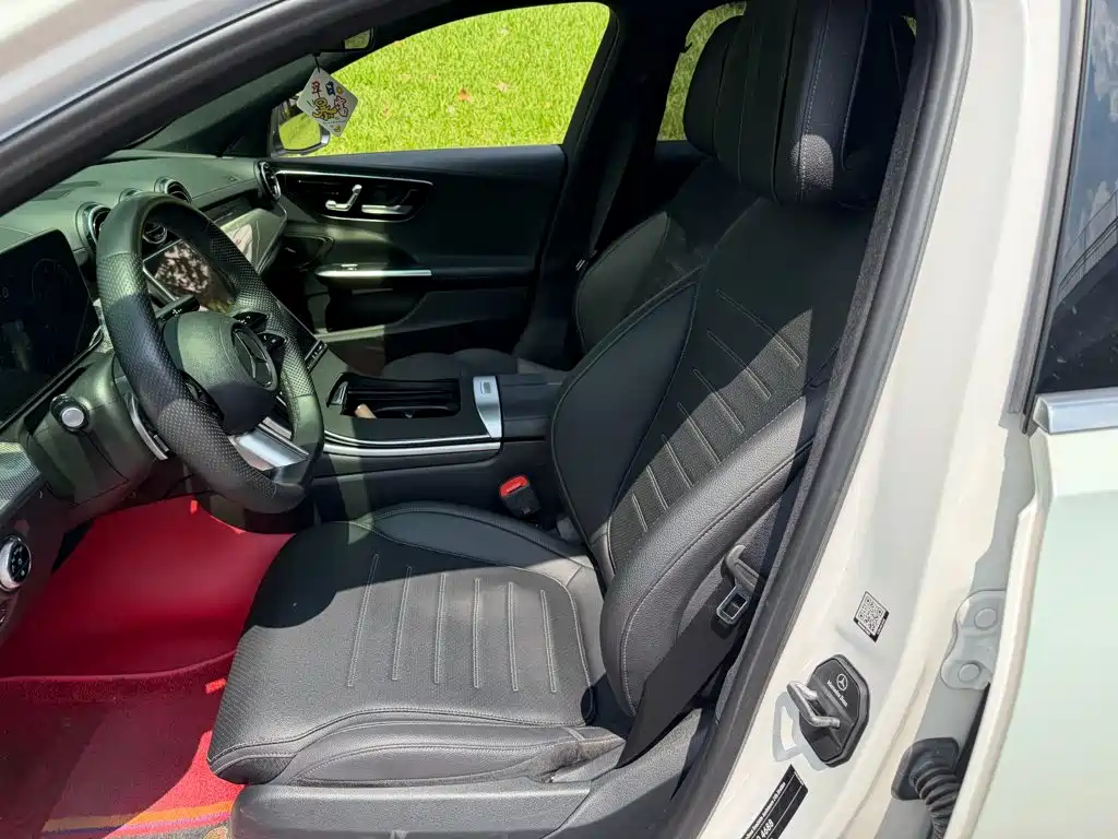 Mercedes-Benz C-Class — миниатюра 8