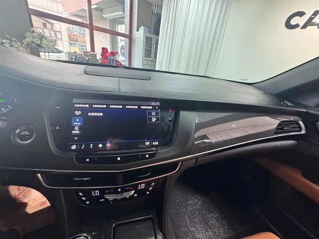 Cadillac CT6 - фото 10