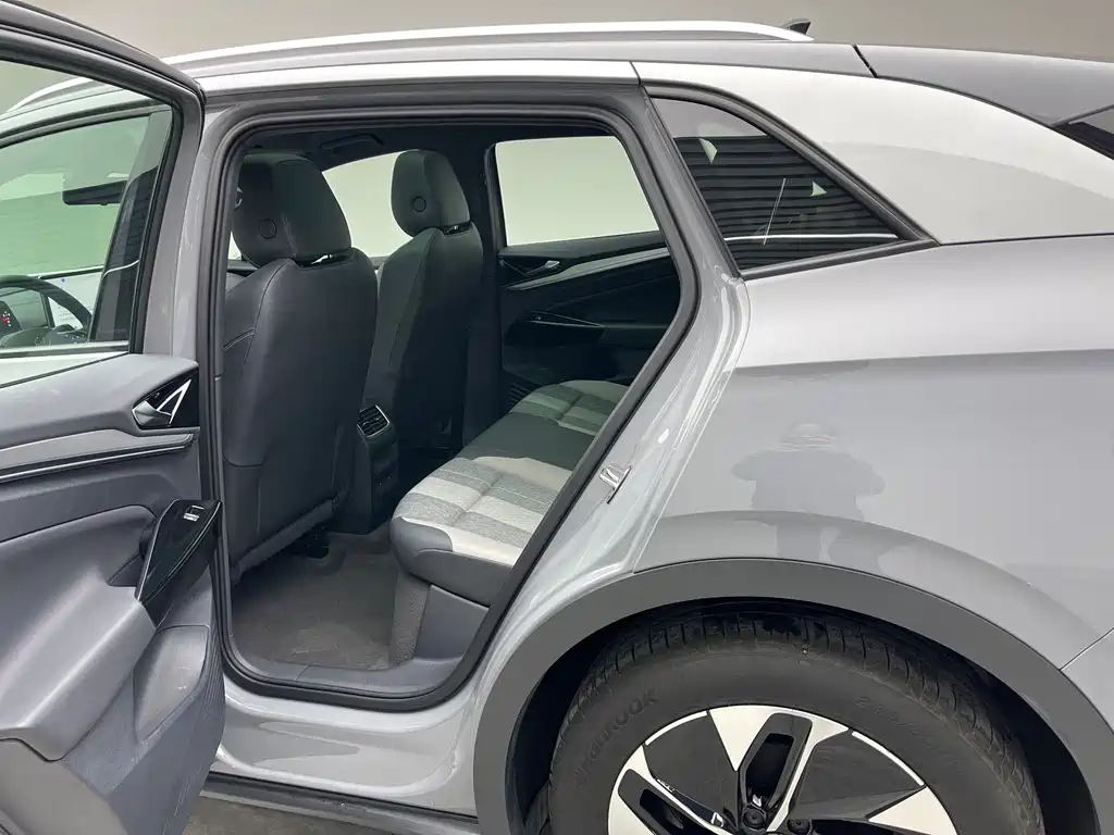 Volkswagen ID.4 Crozz — миниатюра 17