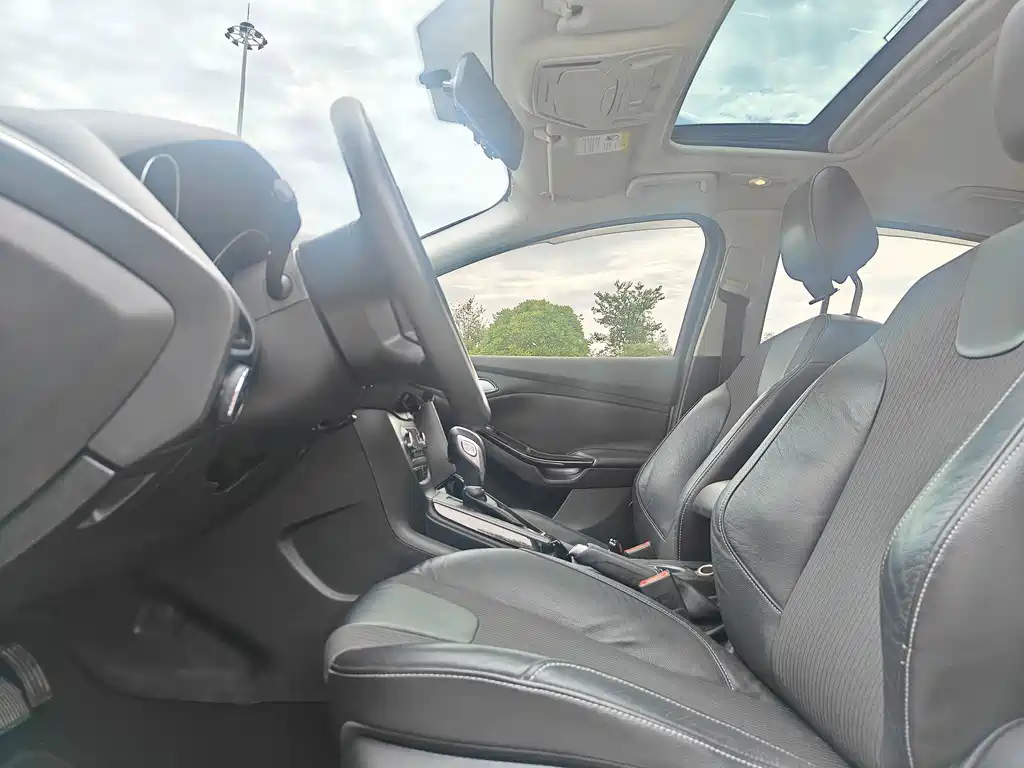 Ford Focus — миниатюра 14