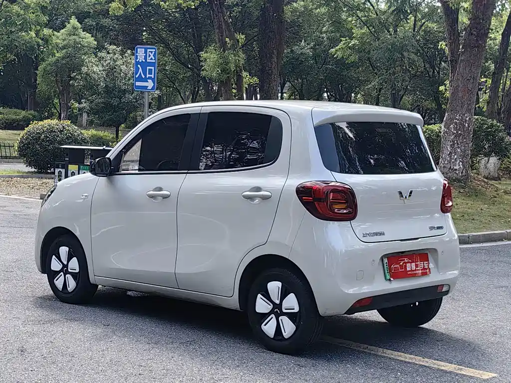 Wuling MINIEV — миниатюра 10