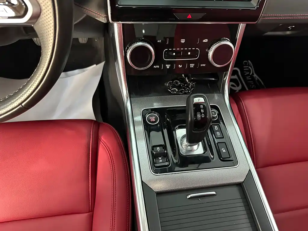 Jaguar XEL — миниатюра 6