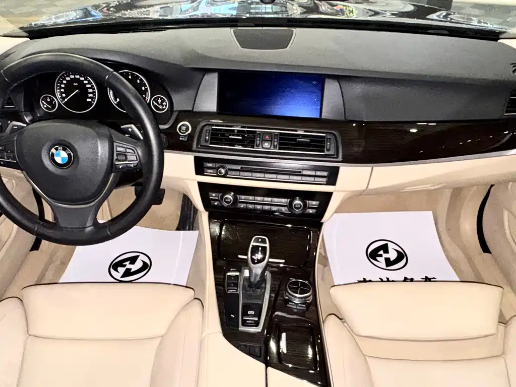 BMW 5 Series — миниатюра 5