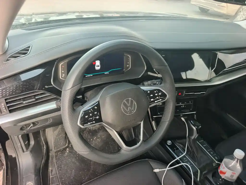 Volkswagen Passat 2023 380TSI Luxury