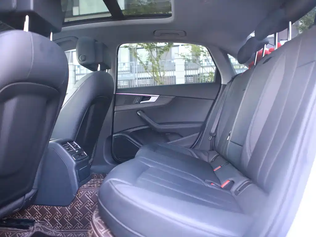 Audi A4L — миниатюра 8