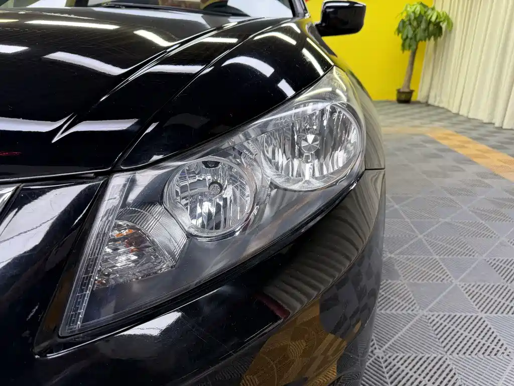 Honda Accord — миниатюра 11