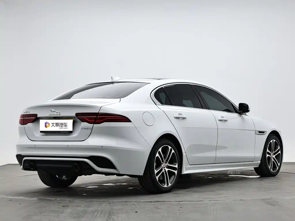 Jaguar XEL — миниатюра 3