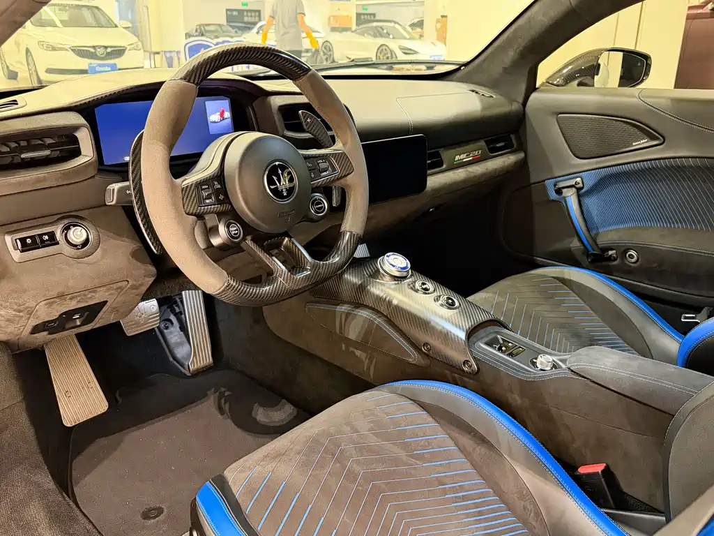 Maserati MC20 — миниатюра 8