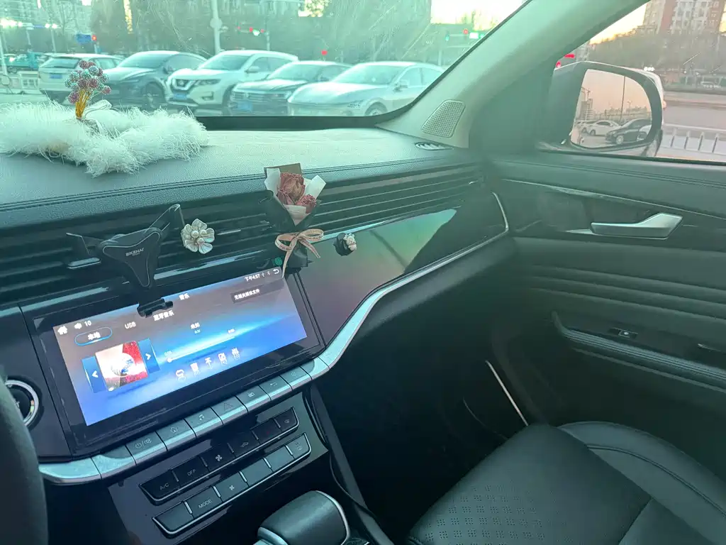 SINOTRUK VGV VGV U70