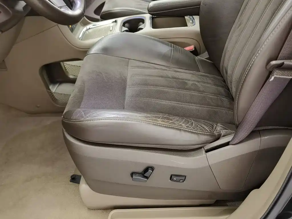 Chrysler Grand Voyager (Import) — миниатюра 20