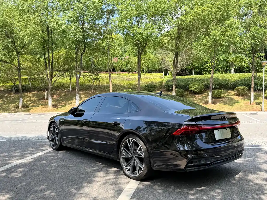 Audi A7L — миниатюра 8