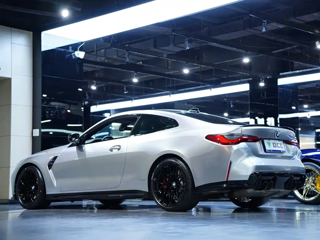 BMW M4 — миниатюра 24