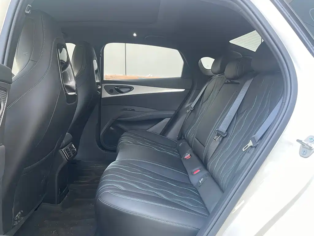 BYD Seal 06 — миниатюра 11