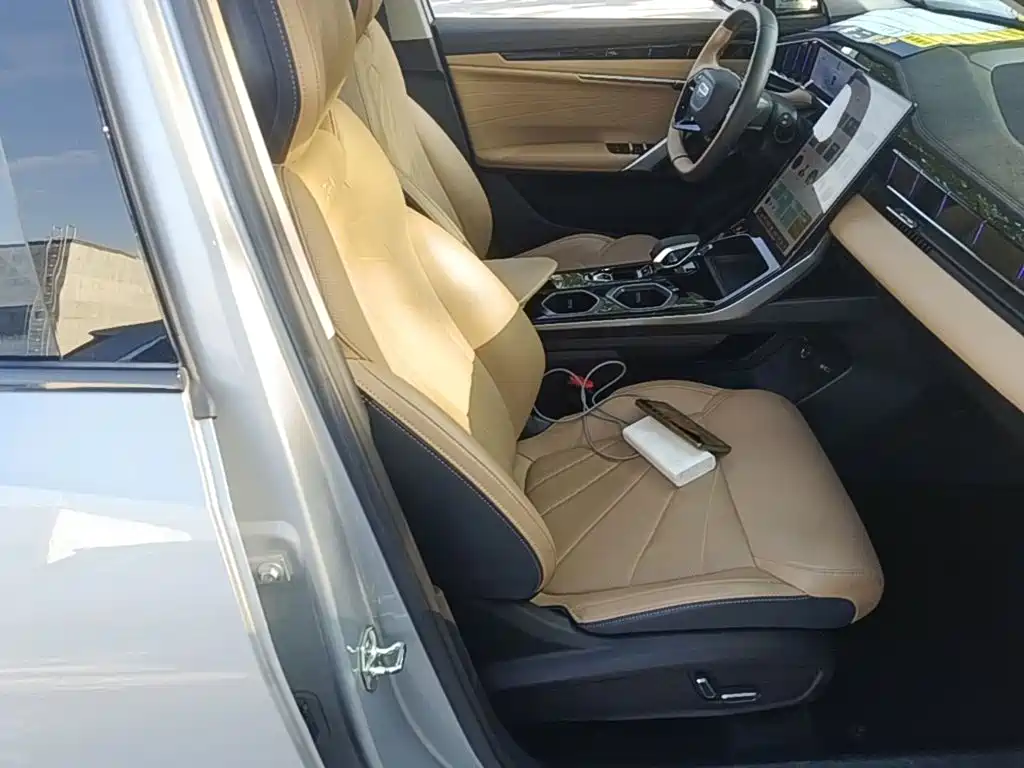 Geely Boyue L — миниатюра 25