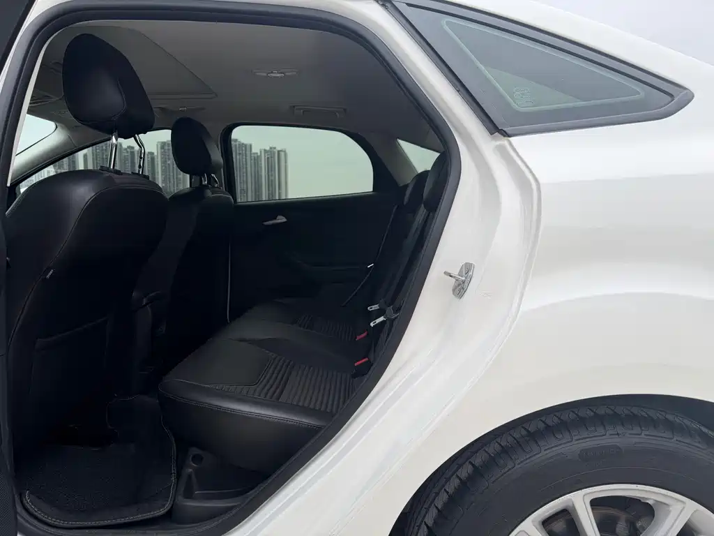 Ford Focus — миниатюра 11