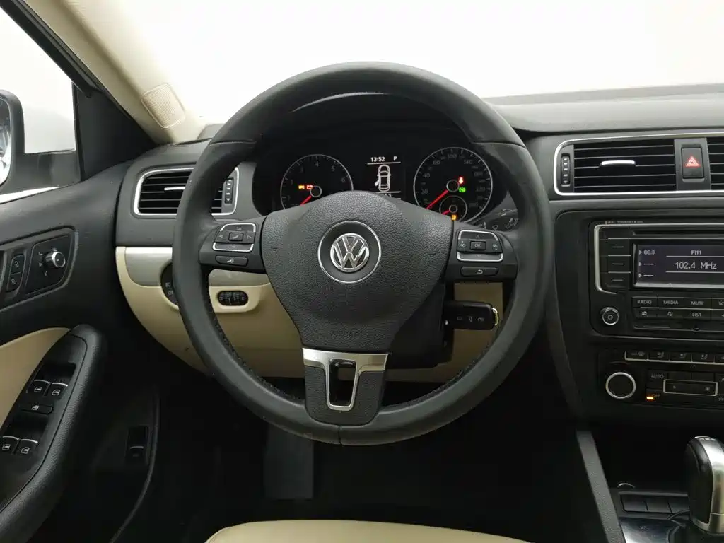 Volkswagen Sagitar — миниатюра 11