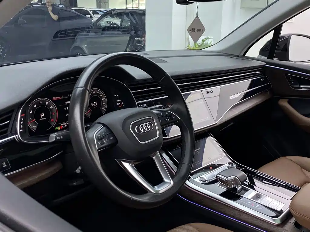 Audi Q7 — миниатюра 28