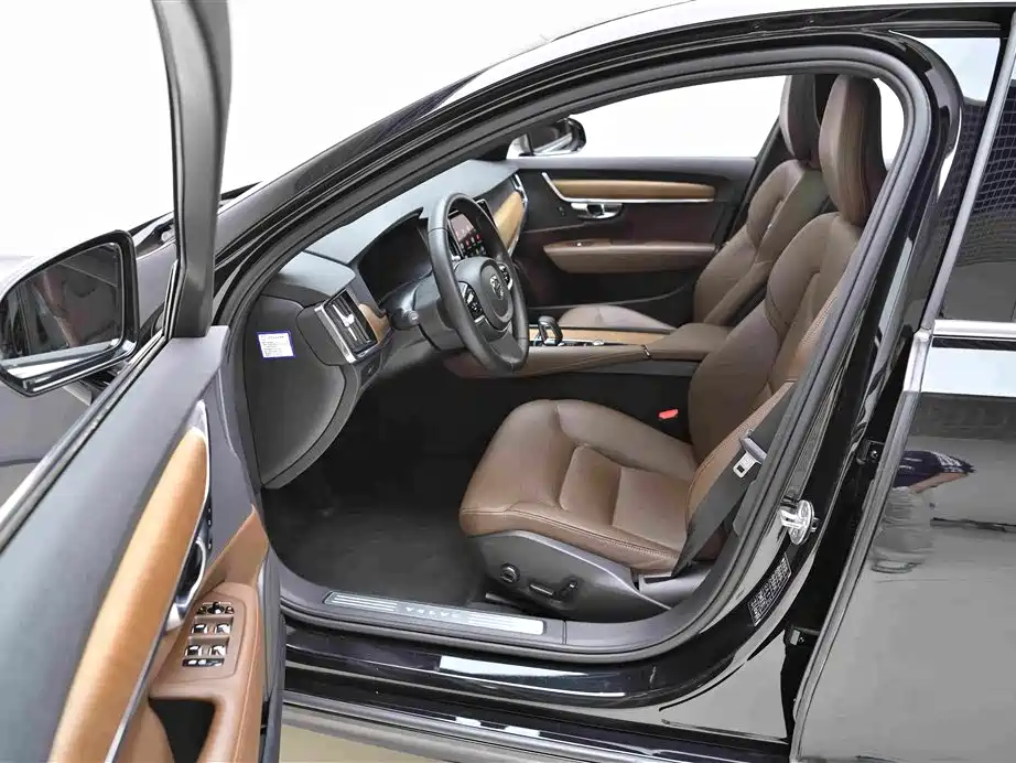 Volvo S90 — миниатюра 19