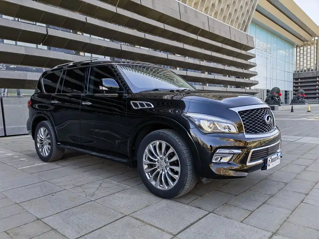 INFINITI QX80