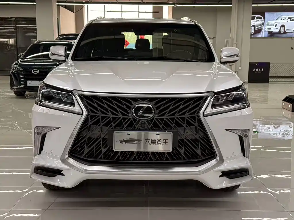 Lexus LX 2020