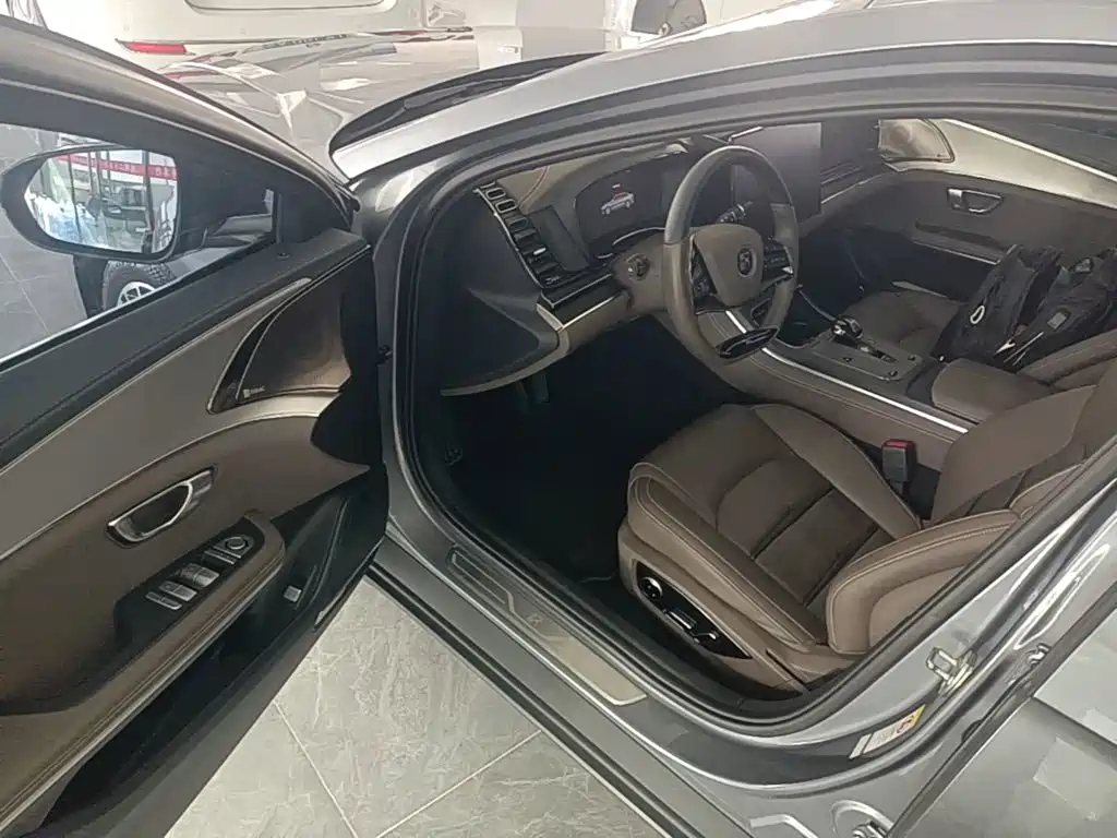 BYD Han — миниатюра 16