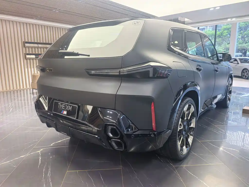 BMW XM — миниатюра 20