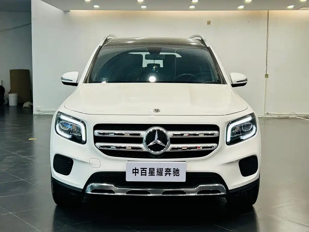 MERCEDES-BENZ GLB