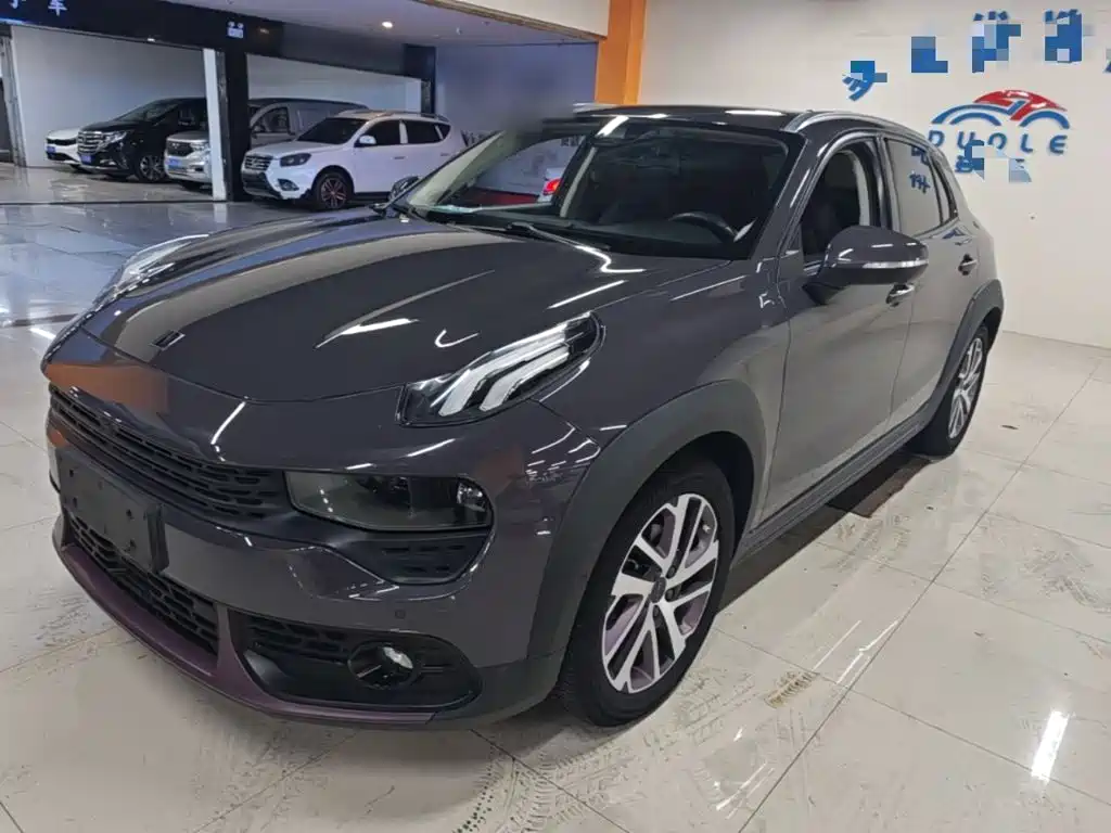 Lynk & Co 02