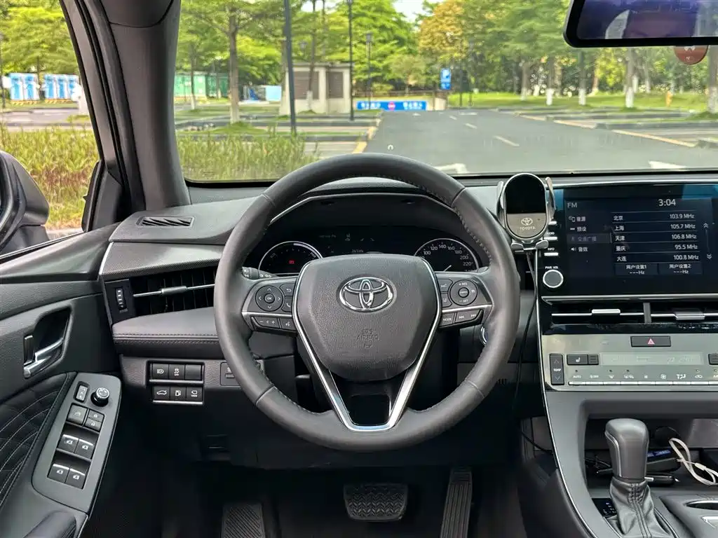 Toyota Avalon 2019 2.5L XLE Luxury VI