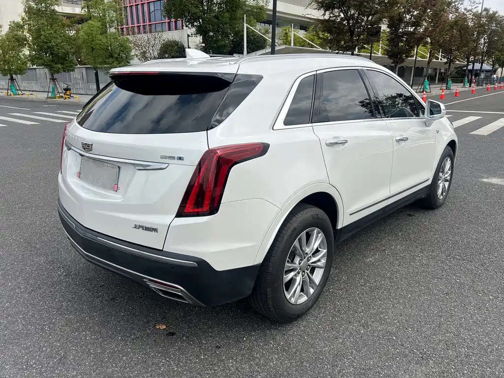 Cadillac XT5 — миниатюра 6