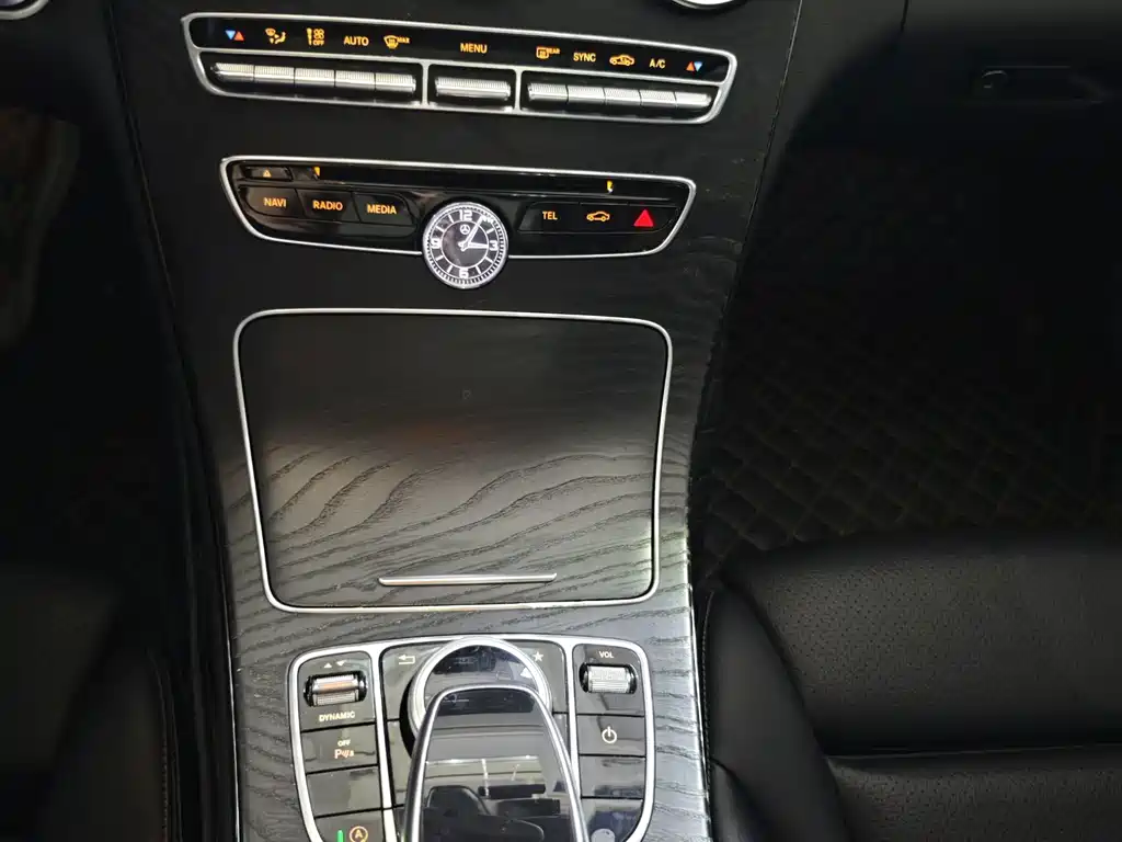 Mercedes-Benz C-Class — миниатюра 16