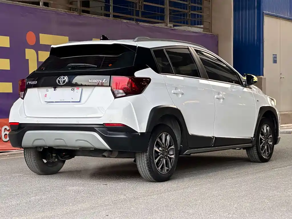 TOYOTA YARIS L ZHIXUAN