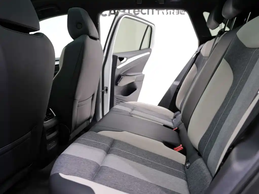 VOLKSWAGEN ID.4 CROZZ