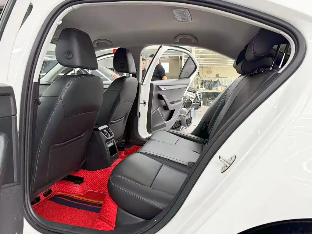 Skoda Octavia — миниатюра 8