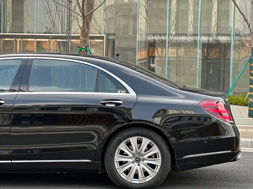 MERCEDES-BENZ S CLASS