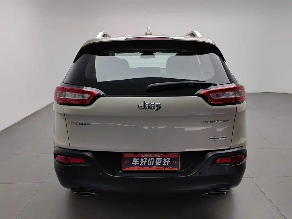 Jeep Cherokee — миниатюра 4