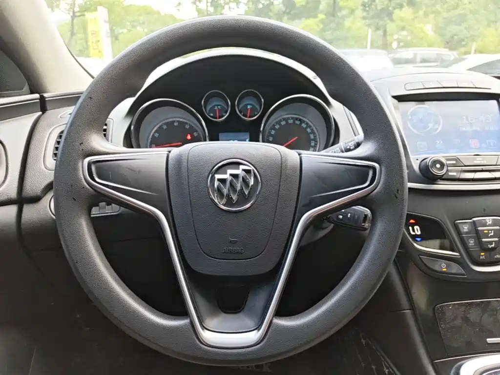 Buick Regal — миниатюра 11