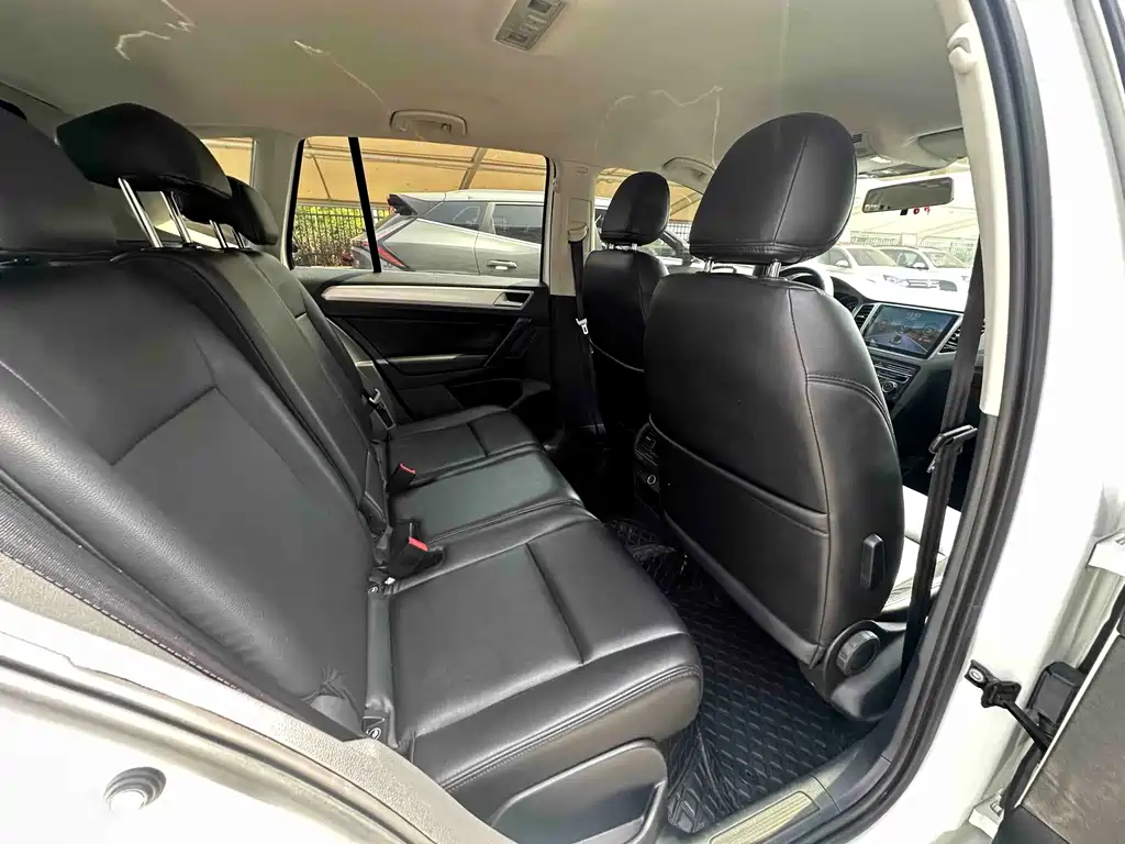 Volkswagen Golf Sportsvan — миниатюра 11