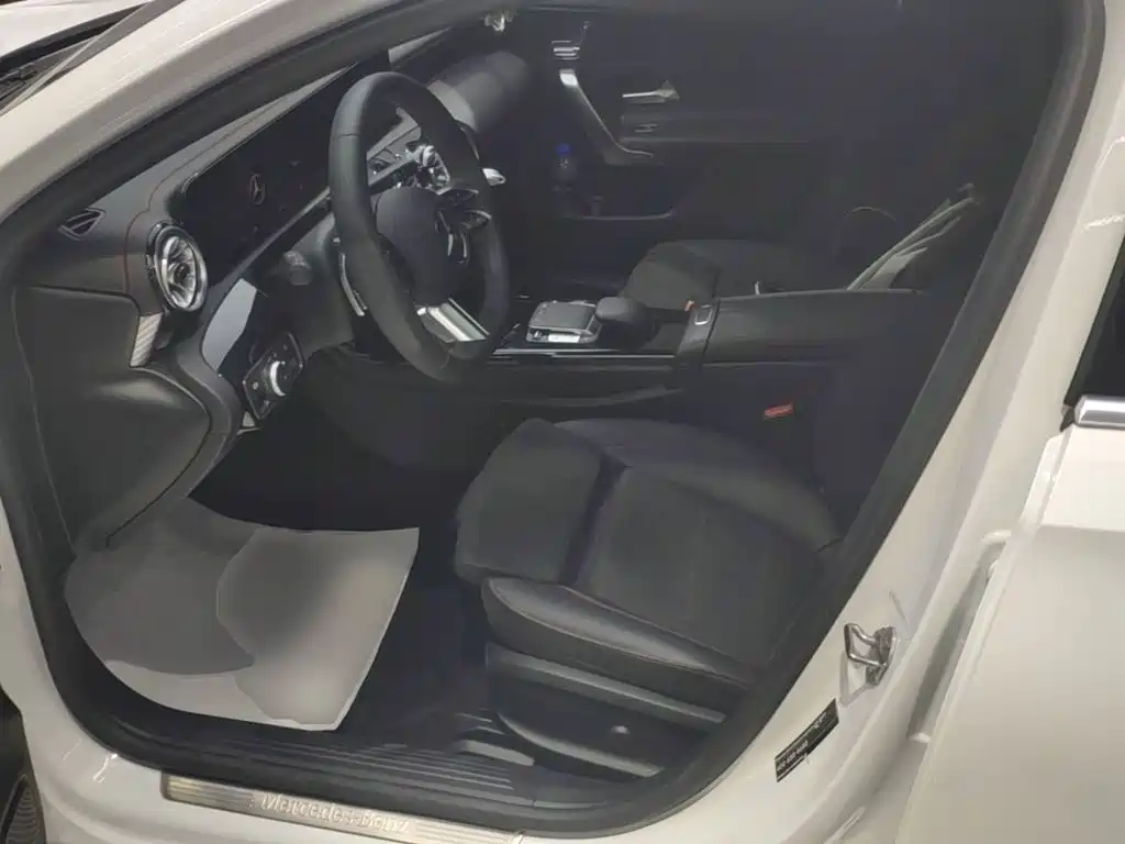 Mercedes-Benz A-Class — миниатюра 15
