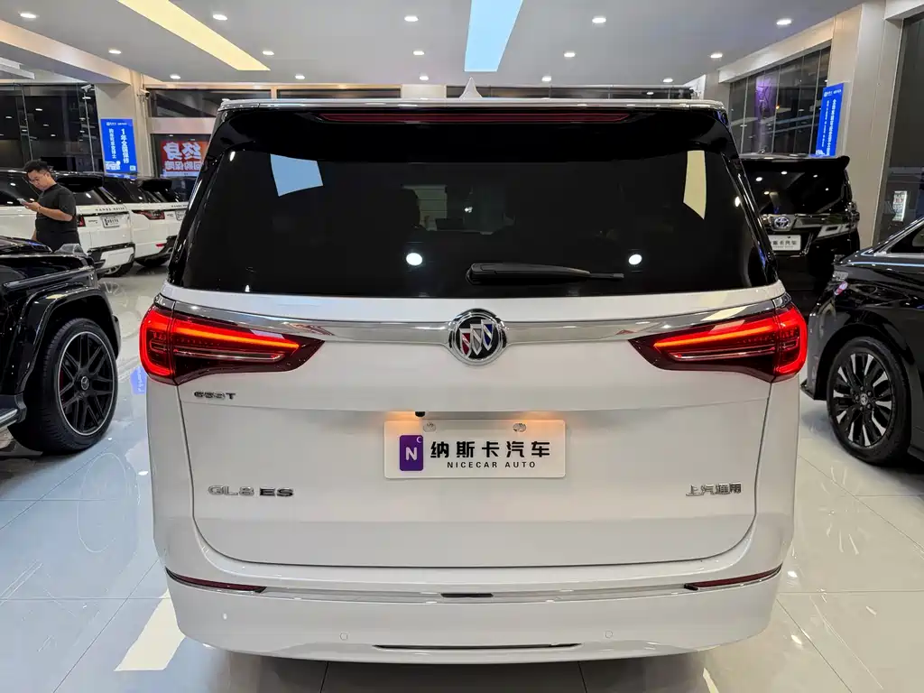Buick GL8 — миниатюра 4