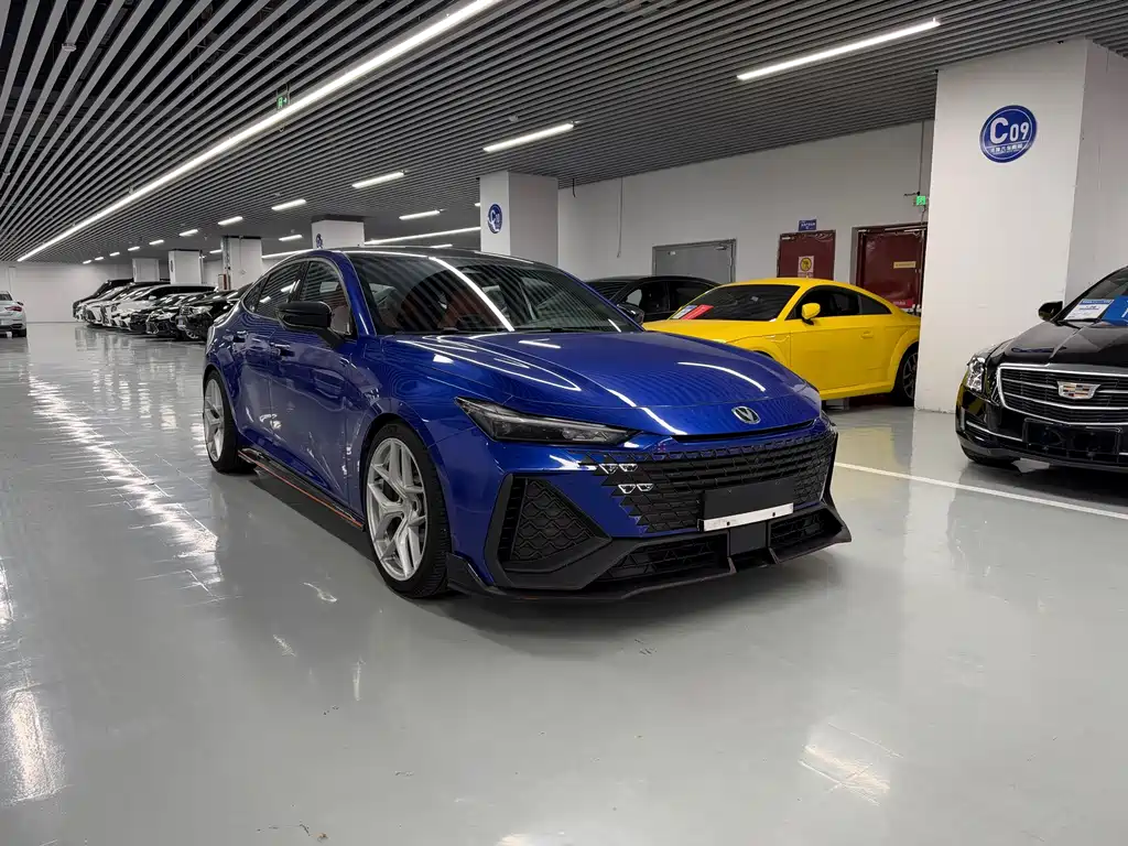 Changan UNI-V — миниатюра 3