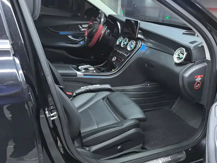 Mercedes-Benz C-Class — миниатюра 8