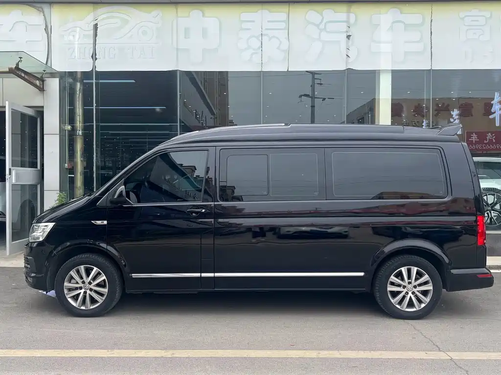 Volkswagen Caravelle 2019 2.0TSI Luxury 7 мест